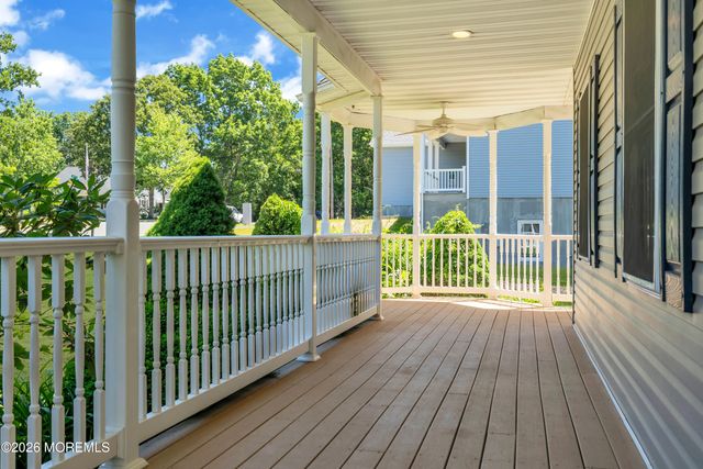 563 Vanderbilt Avenue, Bayville, NJ 08721