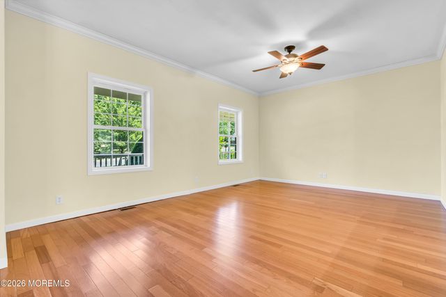 563 Vanderbilt Avenue, Bayville, NJ 08721