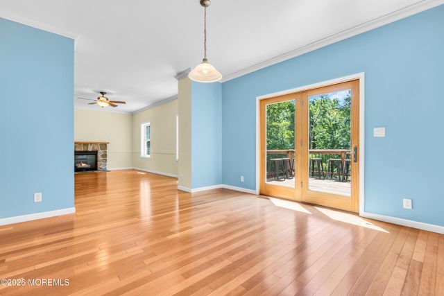 563 Vanderbilt Avenue, Bayville, NJ 08721