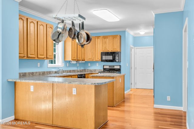 563 Vanderbilt Avenue, Bayville, NJ 08721