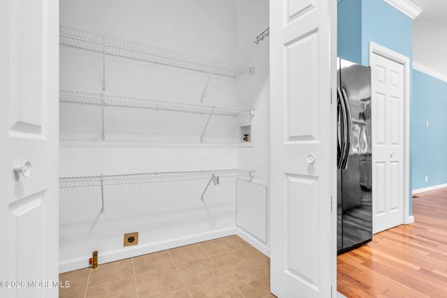 563 Vanderbilt Avenue, Bayville, NJ 08721