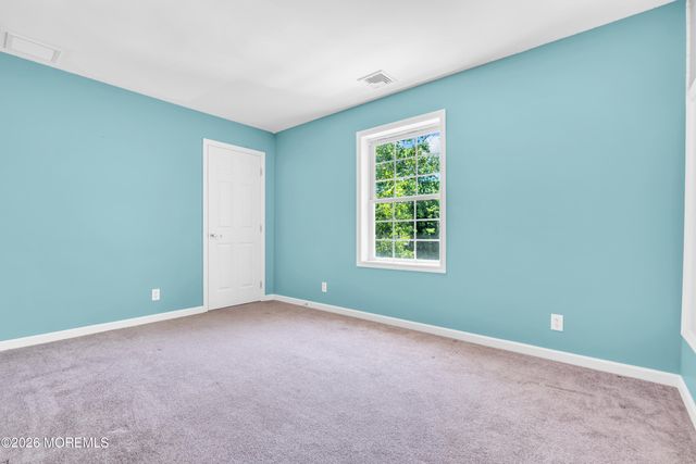 563 Vanderbilt Avenue, Bayville, NJ 08721