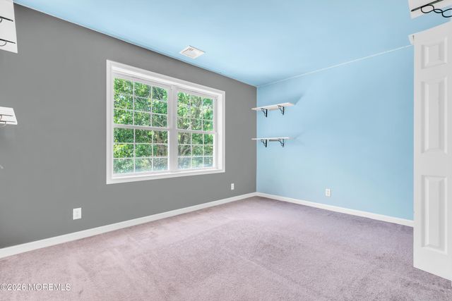 563 Vanderbilt Avenue, Bayville, NJ 08721