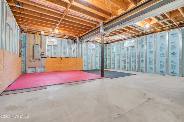 563 Vanderbilt Avenue, Bayville, NJ 08721