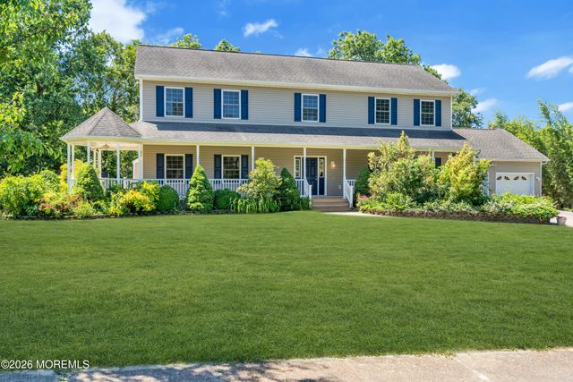 563 Vanderbilt Avenue, Bayville, NJ 08721