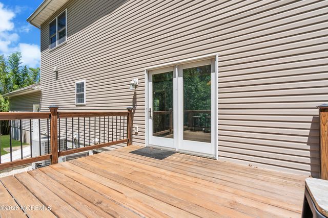 563 Vanderbilt Avenue, Bayville, NJ 08721