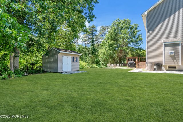 563 Vanderbilt Avenue, Bayville, NJ 08721