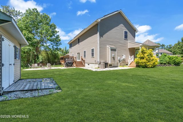 563 Vanderbilt Avenue, Bayville, NJ 08721