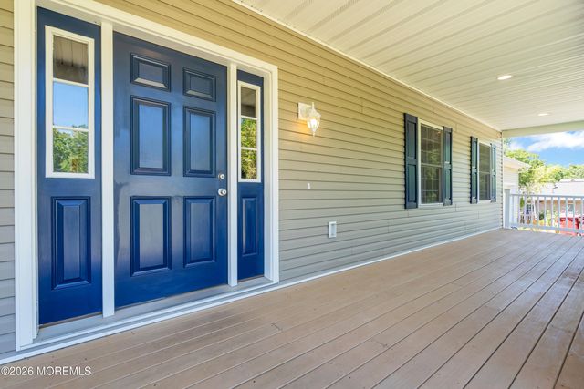 563 Vanderbilt Avenue, Bayville, NJ 08721
