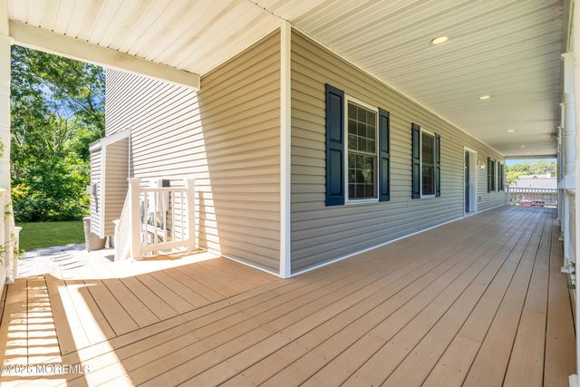 563 Vanderbilt Avenue, Bayville, NJ 08721