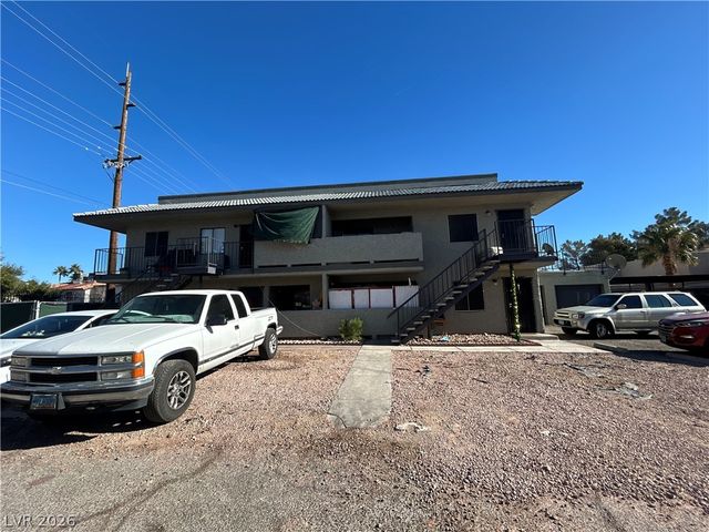1305 Kari Lee Court A, Las Vegas, NV 89146