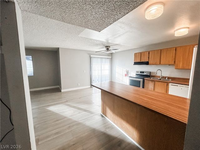 1305 Kari Lee Court A, Las Vegas, NV 89146