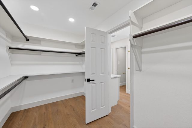 2302 Ashford Hollow Lane, Houston, TX 77077