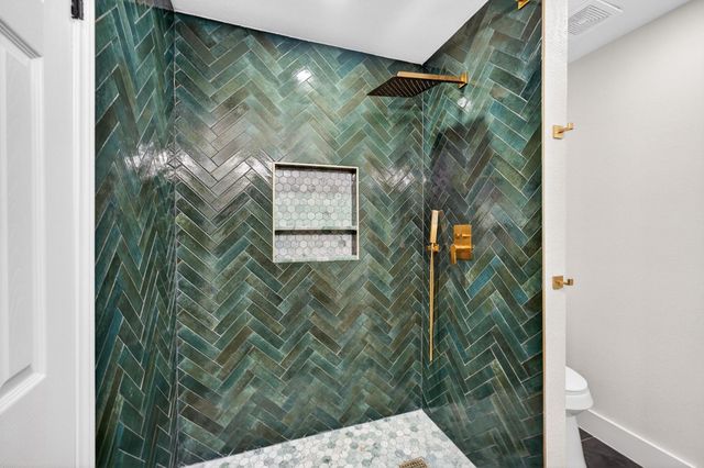 2302 Ashford Hollow Lane, Houston, TX 77077