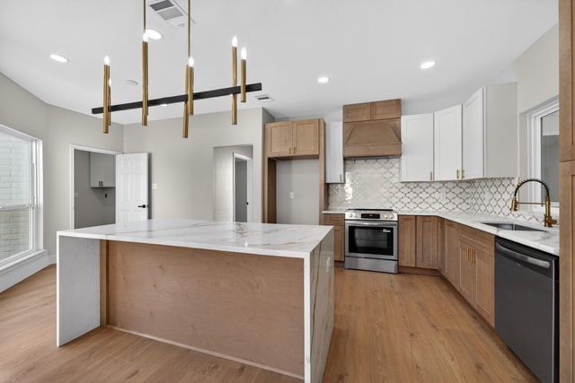 2302 Ashford Hollow Lane, Houston, TX 77077