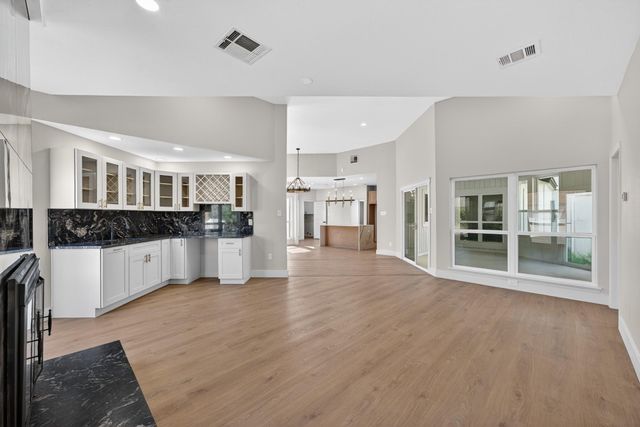 2302 Ashford Hollow Lane, Houston, TX 77077