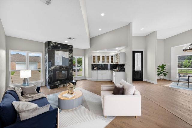 2302 Ashford Hollow Lane, Houston, TX 77077