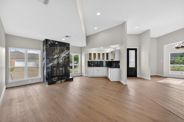 2302 Ashford Hollow Lane, Houston, TX 77077