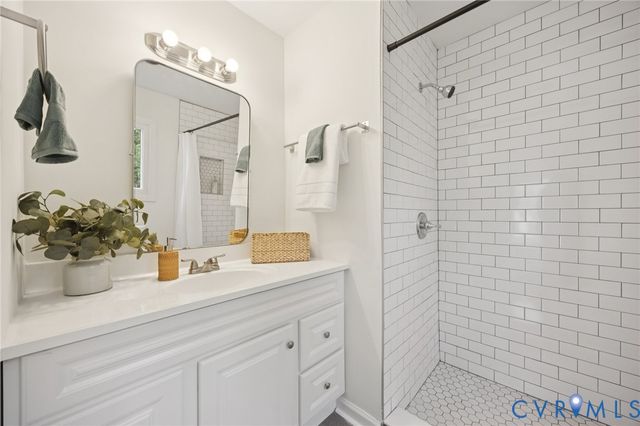 11419 Briarhurst Rd, North Chesterfield, VA 23236