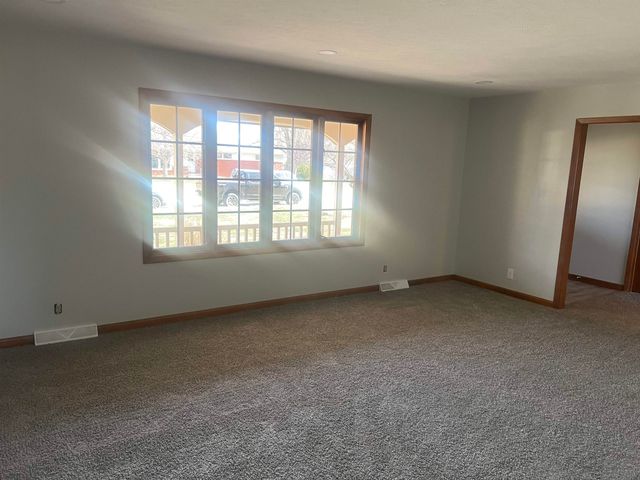 2052 Leland Way, Salina, KS 67401