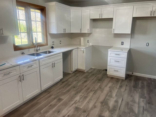 2052 Leland Way, Salina, KS 67401