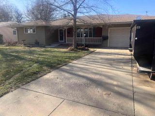 2052 Leland Way, Salina, KS 67401