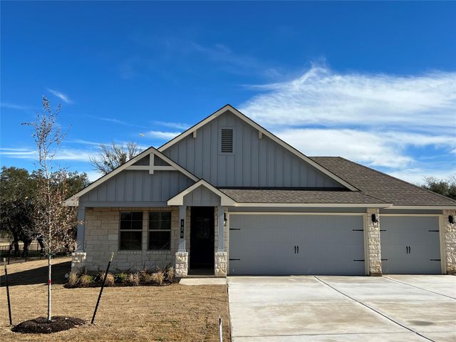 120 Tom Kite DR, Burnet, TX 78611