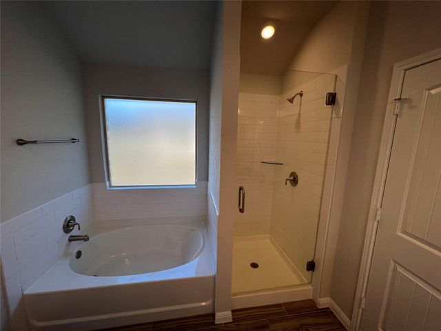 120 Tom Kite DR, Burnet, TX 78611