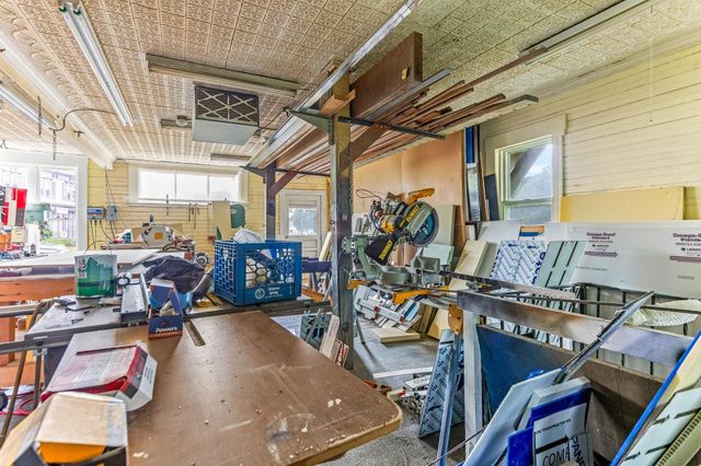 58 Pickering Road, Rochester, NH 03867