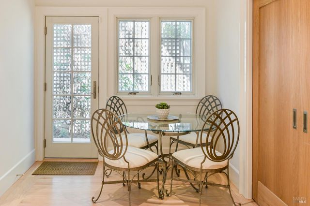 216 Laurel Ave, San Anselmo, CA 94960