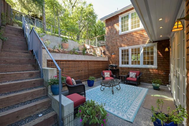 216 Laurel Ave, San Anselmo, CA 94960
