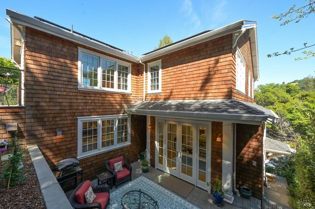 216 Laurel Ave, San Anselmo, CA 94960