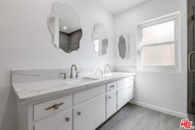 6723 Bianca Avenue, Los Angeles, CA 91406