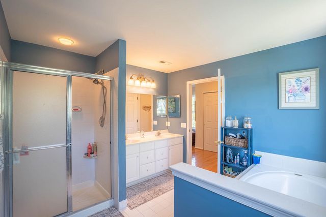 28 RACHEL LAUREN WAY, Williamstown, NJ 08094