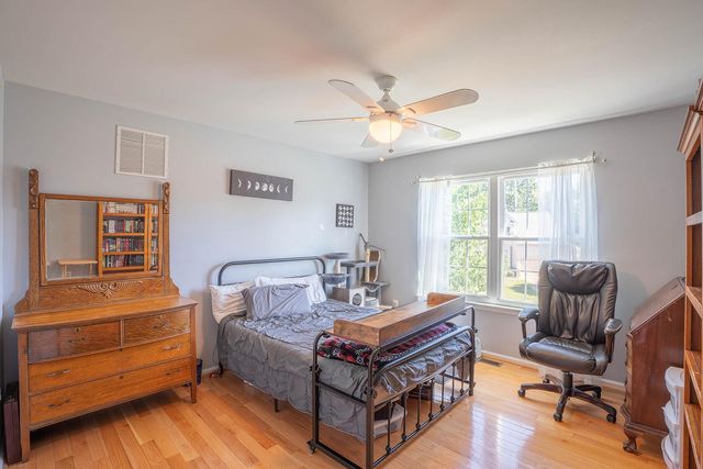 28 RACHEL LAUREN WAY, Williamstown, NJ 08094