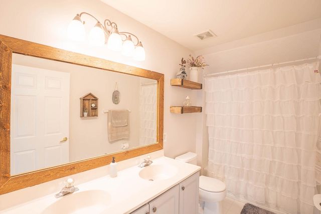 28 RACHEL LAUREN WAY, Williamstown, NJ 08094