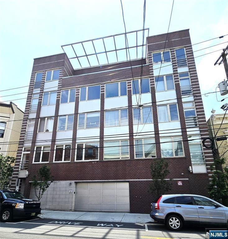 311-315 37th Street 304, Union City, NJ 07087