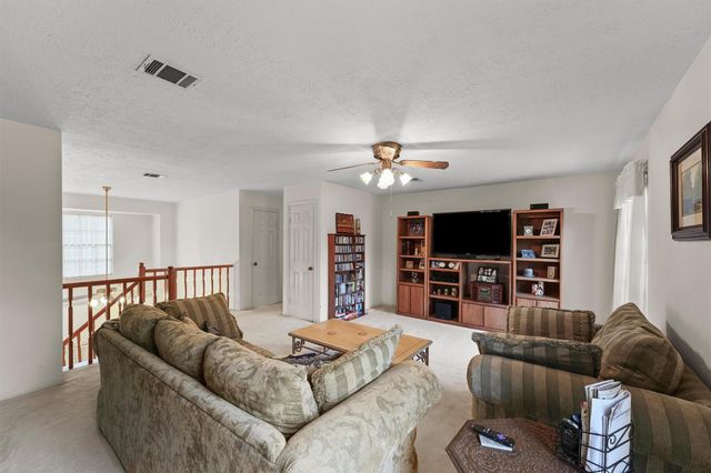 2018 Old Dixie Drive, Richmond, TX 77406