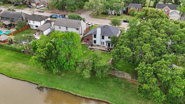 2018 Old Dixie Drive, Richmond, TX 77406