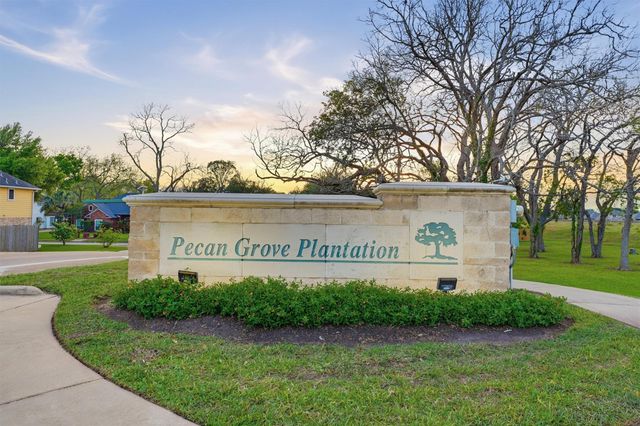 2018 Old Dixie Drive, Richmond, TX 77406