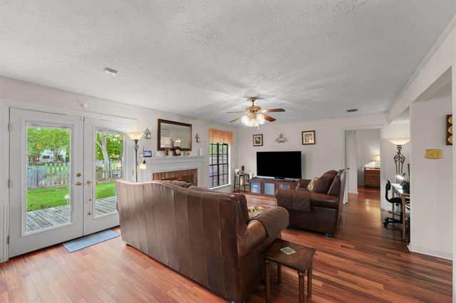 2018 Old Dixie Drive, Richmond, TX 77406