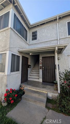 8912 Reading, Los Angeles, CA 90045