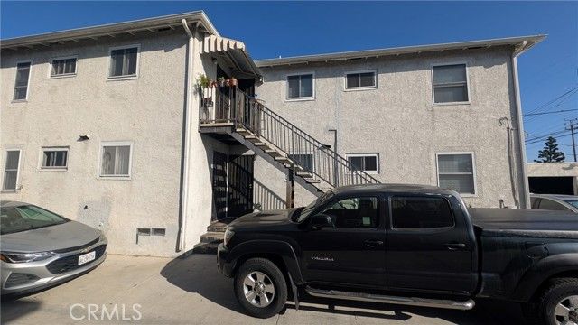 8912 Reading, Los Angeles, CA 90045