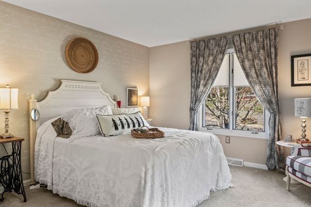 6 Aspen Rd 6, Bourne, MA 02532