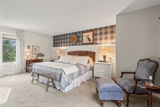 6 Aspen Rd 6, Bourne, MA 02532