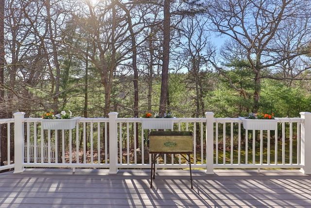 6 Aspen Rd 6, Bourne, MA 02532