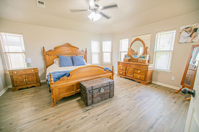 6904 37th St, Lubbock, TX 79407