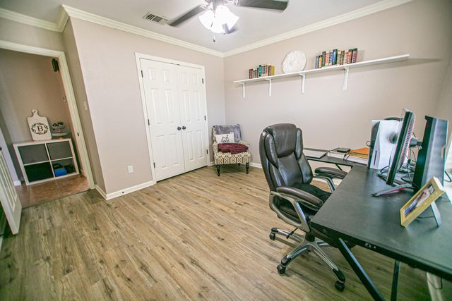 6904 37th St, Lubbock, TX 79407