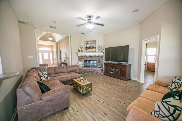 6904 37th St, Lubbock, TX 79407