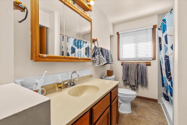 3S580 Tinker Avenue, Warrenville, IL 60555